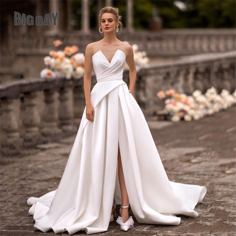Elegant A-Line Wedding Dresses Women Open Back Sweetheart Strapless Pleat Split Satin Bridal Gown Sweep Train Vestidos De Noiva