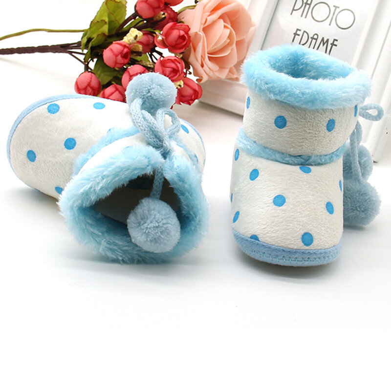 Bebê Botinhas de algodão acolchoado Soft Anti-derrapante Lace-up Meninas Sapatos para 0-18 Meses Suprimentos Infantis de Veludo para Manter Quente