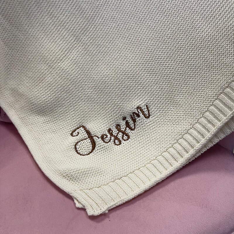 Couverture en coton avec nom brodé personnalisé pour bébé, couverture douce pour garçon et fille, couverture respirante pour poussette, baby shower