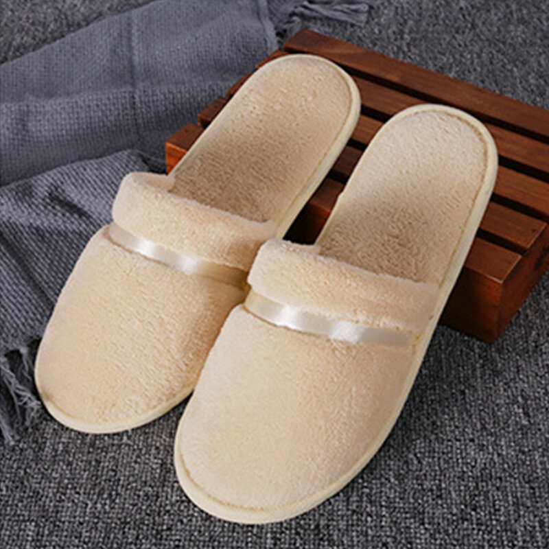 1Pair Coral Fleece Travel SPA Hotel Slippers Soft Men Women Warm Home Slippers Solid Color Non-slip Flip Flop Guest Shoes Slides