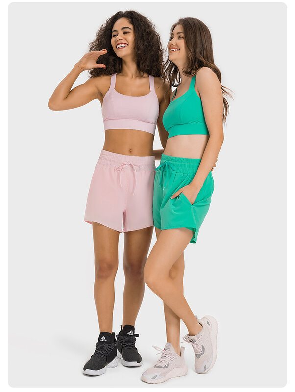 Женские летние короткие спортивные беговые шорты с кулиской и топ одинакового цвета