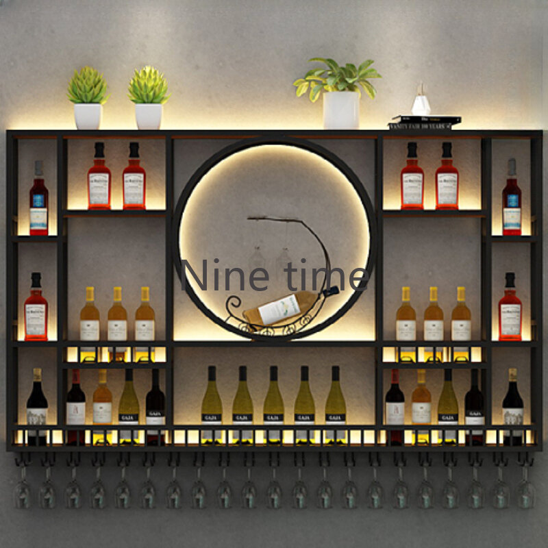 Armário fixado na parede industrial do vinho, prateleira do cocktail, garrafa, restaurante, canto da barra, sala de estar, mobília do hotel