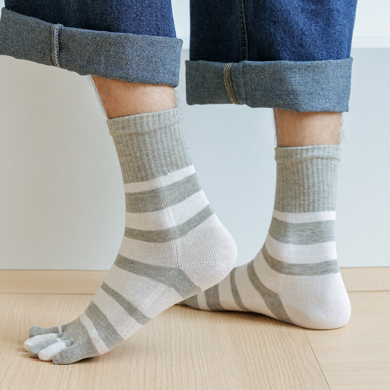 Calcetines deportivos de algodón para hombre, medias clásicas de 5 dedos, rayas blancas y negras, con punta de cebra, antiolor, absorbe el sudor, 1 par
