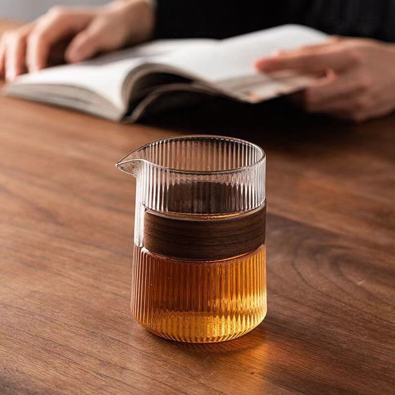 Japanese Style Spiral Hexagon Shape Heat resistant Glass Fair Cup Tea Pitcher Chahai Justice Cup Kungfu Tea Set Accessorie