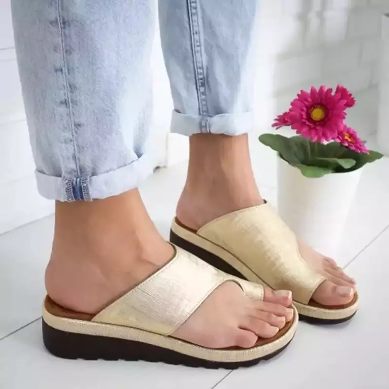 Kobiety letnie klapki wygodne płaskie buty na platformie podeszwa panie dorywczo miękki duży palec stóp sandały ortopedyczne Bunion korektor kapcie