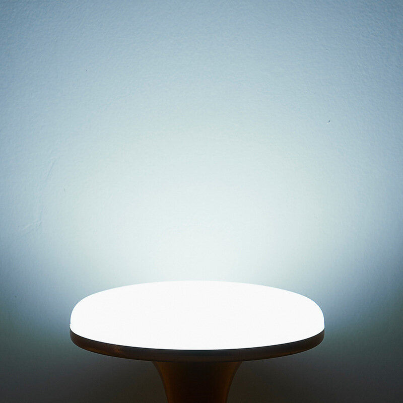 หลอดไฟ LED E27แสงสีขาวสว่างมากในร่มโคมไฟตั้งโต๊ะไฟโรงรถ