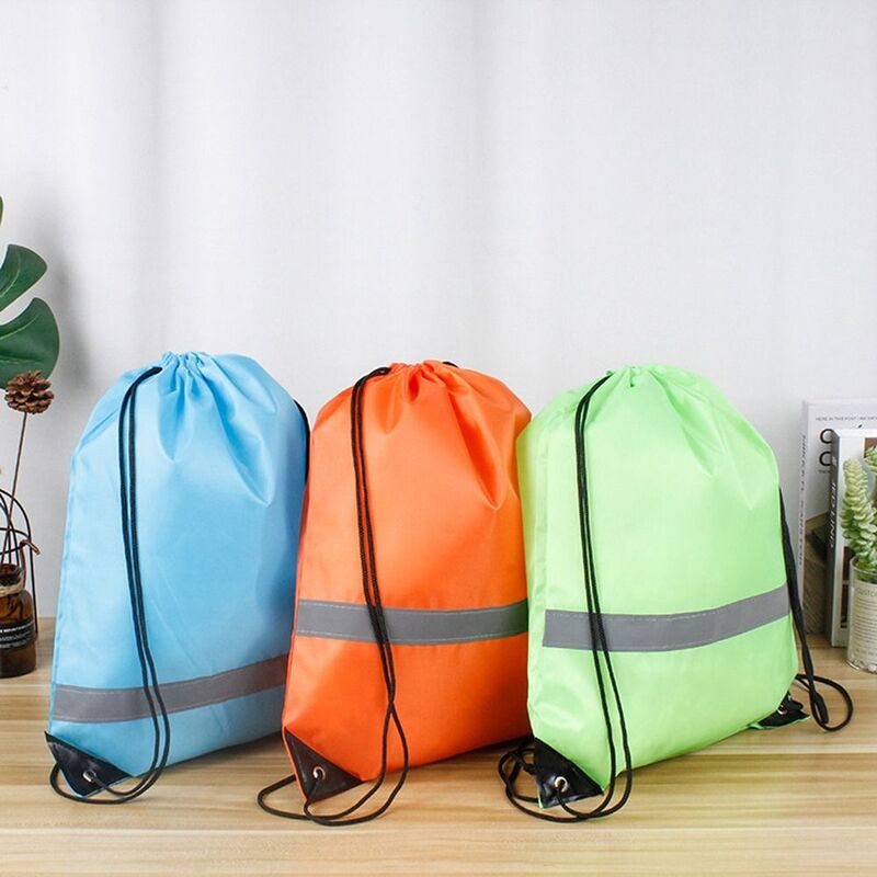 Impermeável Drawstring Gym Backpack, cor sólida, faixa reflexiva, bolsa de fitness, dobrável, portátil, Nylon Sports Shoulder Bag