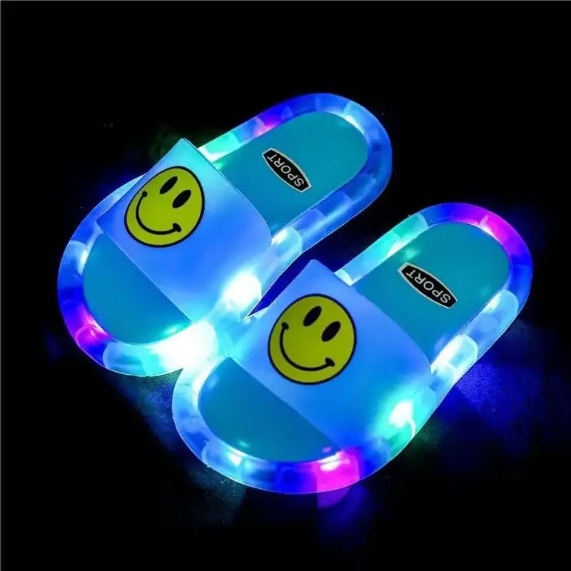 Pantoufles lumineuses à LED pour enfants, sandales pour bébés, chaussures pour garçons et filles, sandales pour tout-petits, 2022