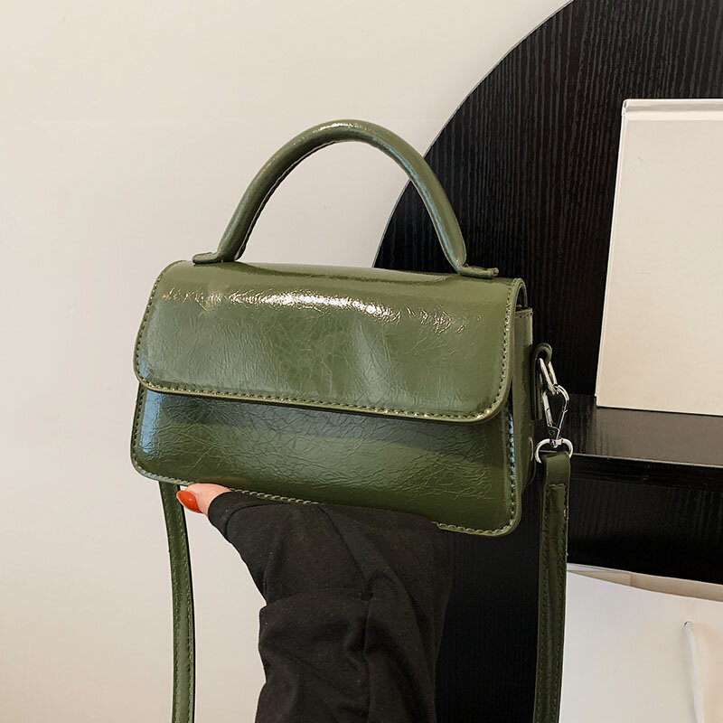 2024 tas tangan desainer mewah tas selempang kulit tertutup kantung Tote Messenger warna Solid untuk wanita tas bahu