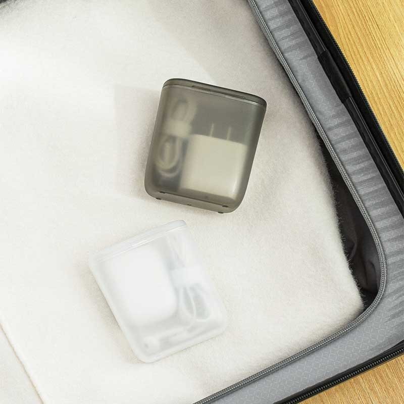 กล่องเก็บสายเคเบิลข้อมูลพลาสติกใสแบบพกพา3-1ชิ้นกันฝุ่นพร้อมฝาปิดสำหรับสายหูฟังเมาส์สำหรับ iPhone 15 Pro