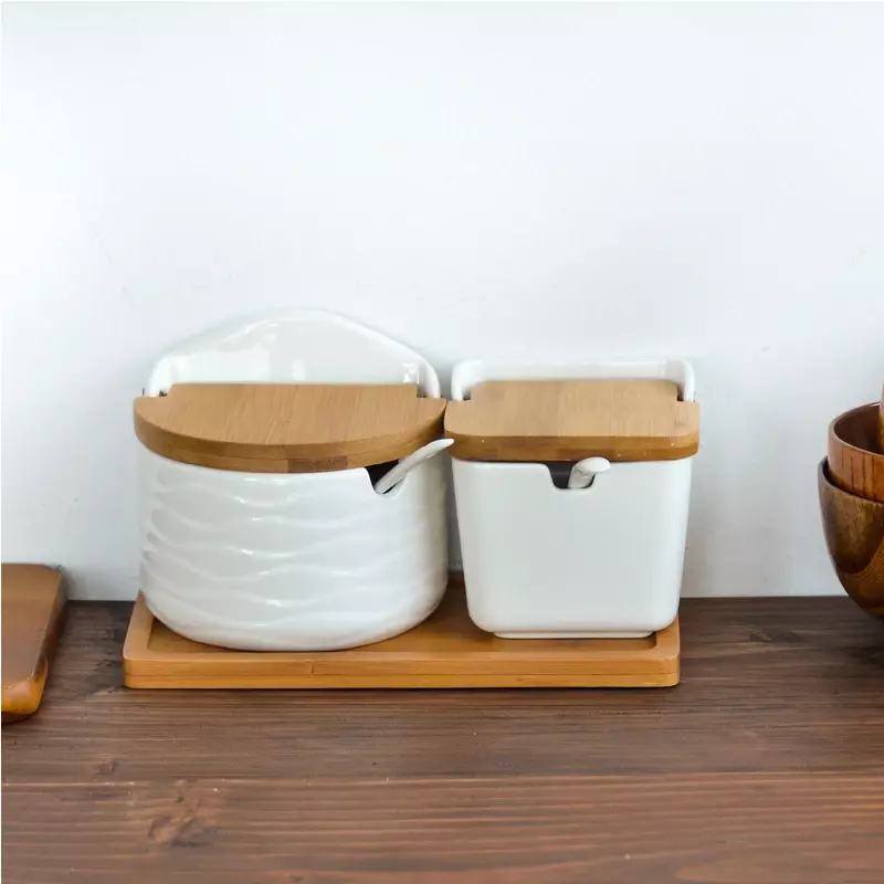 Creative European Ceramic Flip Seasoning Jar Seasoning Box Cruet Salt Kitchen Supplies Condiment Jars Container