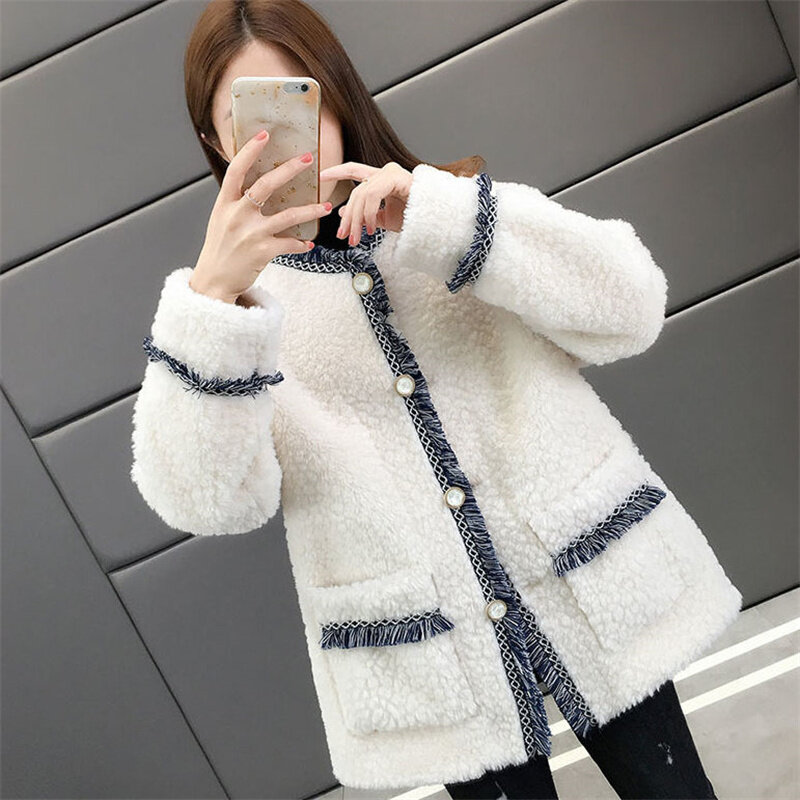Vintage Lamb Wool Thickening Faux Fur Jacket For Women Winter V-neck Single Breasted Pocket Warm Coats Elegant Tassel Outerwear