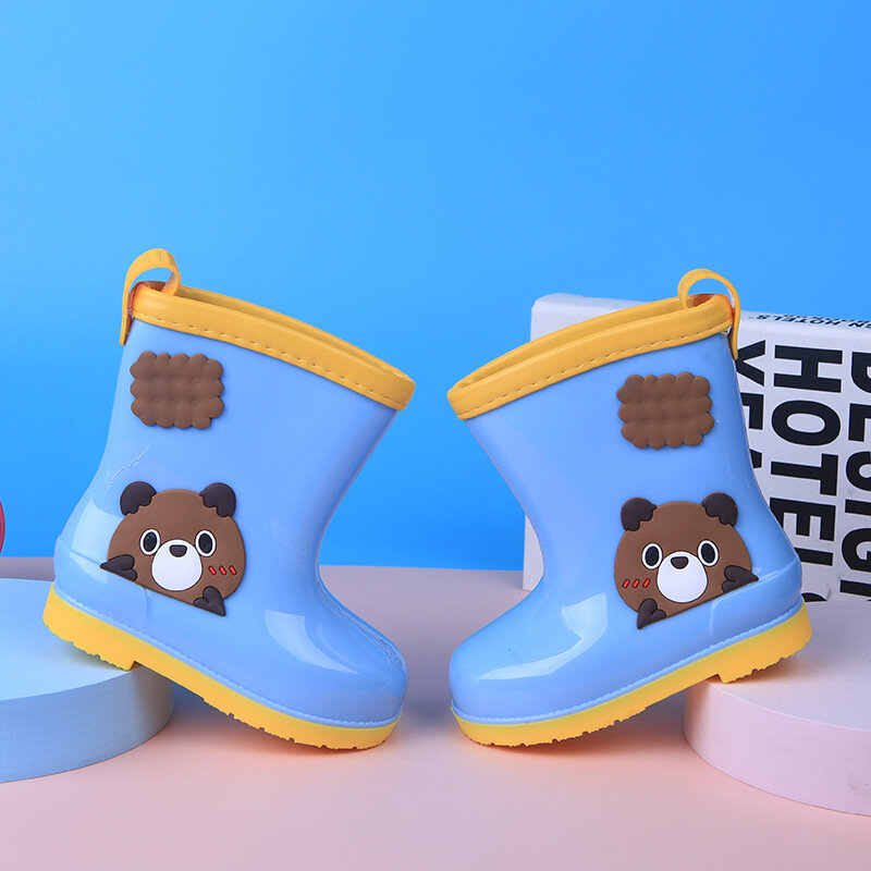 Novos chegam da moda crianças botas de chuva botas de borracha crianças sapatos de água pvc dos desenhos animados bonito leve sapatos de água para o verão