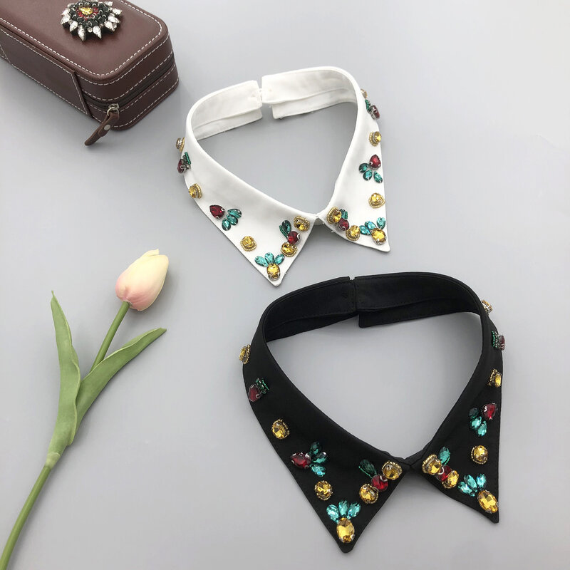 Handgemachte Perlen Schwarz/Weiß Gefälschte Kragen für Frauen Anzüge Hemd Abnehmbarer Kragen Krawatte Vintage Halskette Falschen Kragen Revers Decor