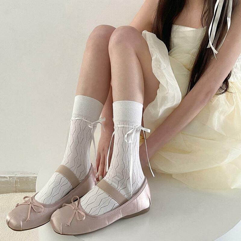 ถุงเท้าสตรีมีสายผูกโบว์, ถุงเท้าบัลเล่ต์สีพื้นแบบกลวงสำหรับฤดูใบไม้ผลิและฤดูใบไม้ร่วง