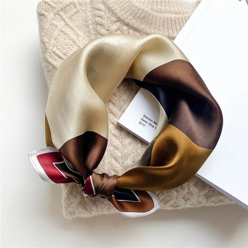 Pañuelo cuadrado de seda 2022 estampado para mujer, banda para el cuello, Foulard, pañuelo de alta calidad, 100%