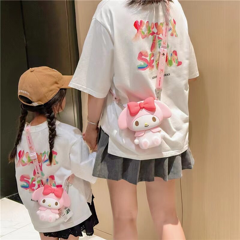 Sanrio Hello Kitty Kawaii indah tas modis putri penyimpanan kecil dompet silikon Anime tokoh kartun mainan Model hadiah anak-anak