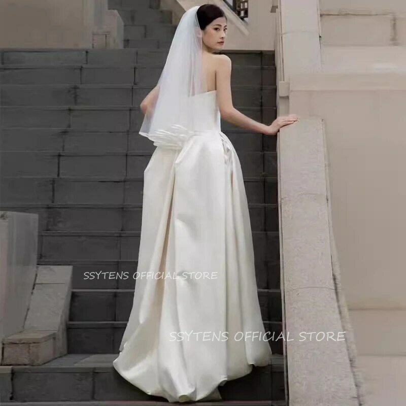 Gracioso coreano cetim sereia vestidos de casamento, sem alças, elegante A Linha Vestidos nupciais, Beach Party Dress