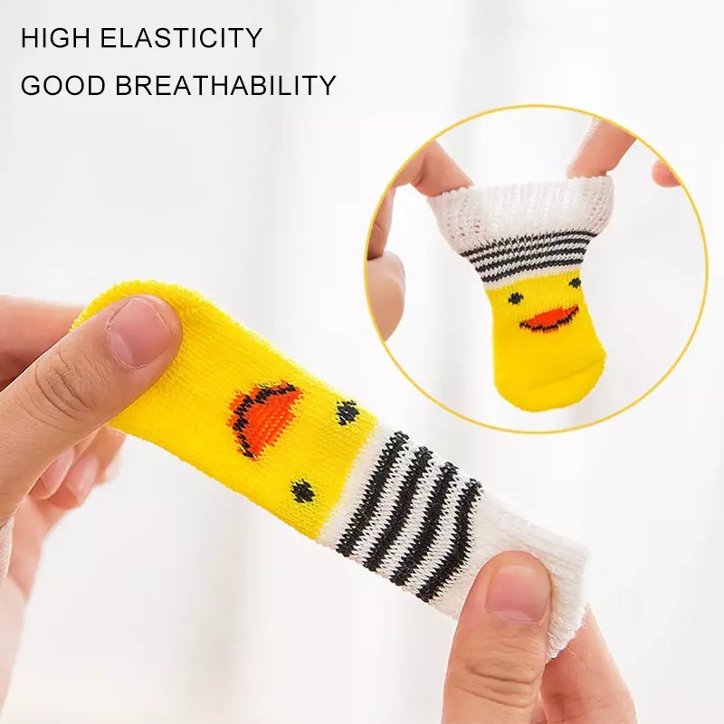 4pcs/set Winter Dog Socks Cute Pattern Foot Covers Warm Anti Slip Shoes Puppy Paw Protector Christmas Gift for Puppy Cat Dogs