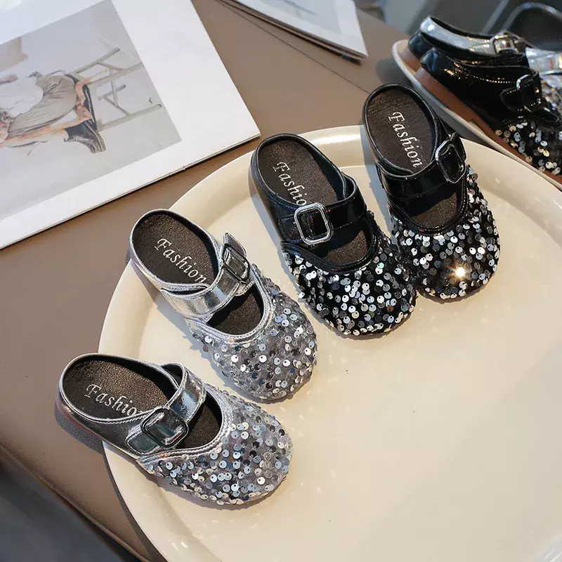 Pantofole da ragazza paillettes estive bambini di lusso Slip-on Mules moda causale bambini pantofole da esterno in tinta unita scarpe basse da principessa