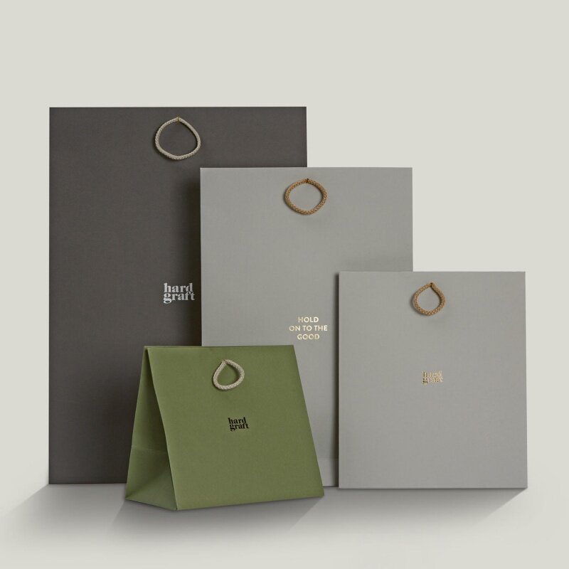 Kunden spezifisches Produkt 、 benutzer definiertes Logo gedruckt Luxus Papiertüten Schmuck Armband Verpackung Einkaufstasche mit Band schließen