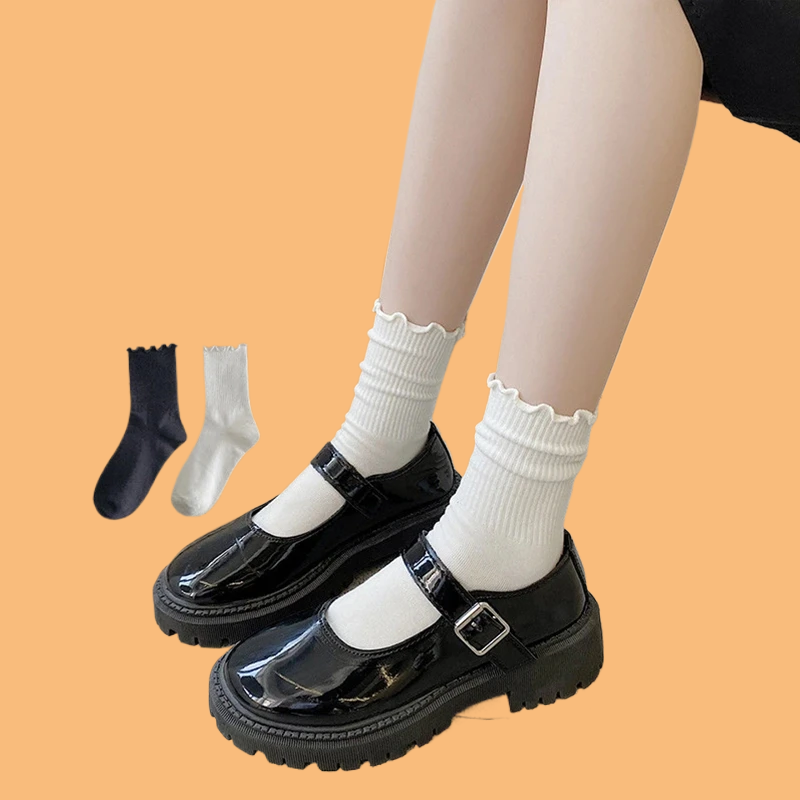 Kaus kaki berenda untuk wanita isi 5 pasang, kaus kaki lucu unik warna hitam putih, kaus kaki katun polos bersirkulasi, kaus kaki kru modis untuk wanita isi 5 pasang
