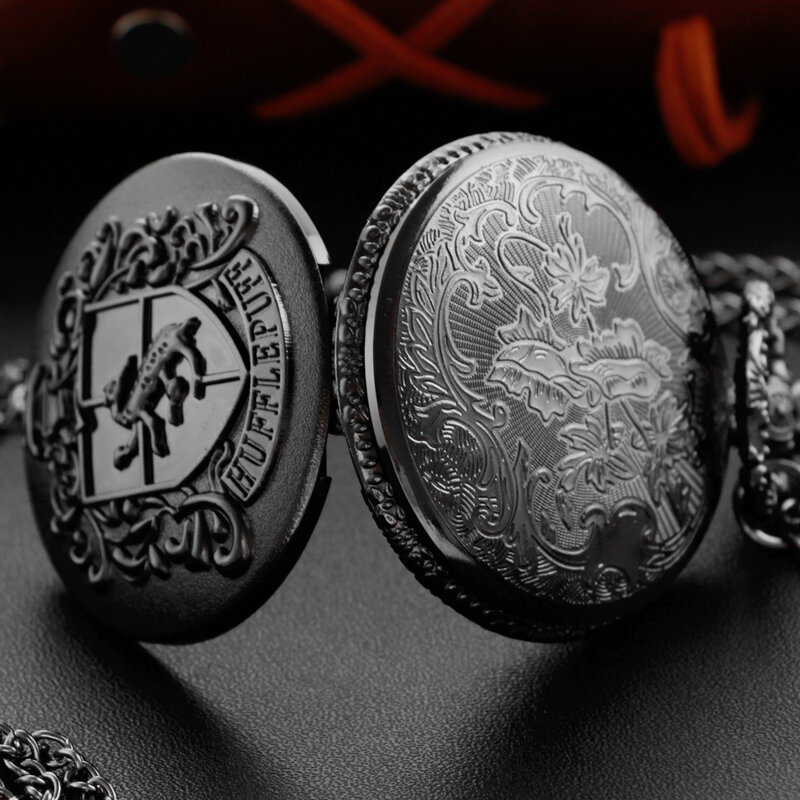 Nowy czarny jeleń tarcza odznaka kieszonkowy zegarek kwarcowy moda retro urok srebrna torba zegarek FOB naszyjnik wisiorek z łańcuszkiem prezent