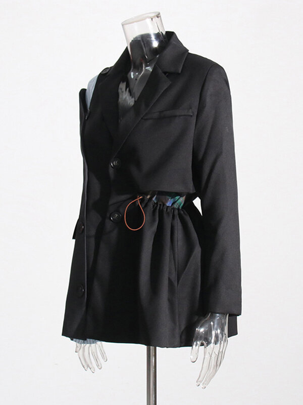 [LANMREM] blazer desain disambung tidak beraturan untuk wanita jaket populer modis warna kontras berlubang 2024 musim gugur baru 26D9451