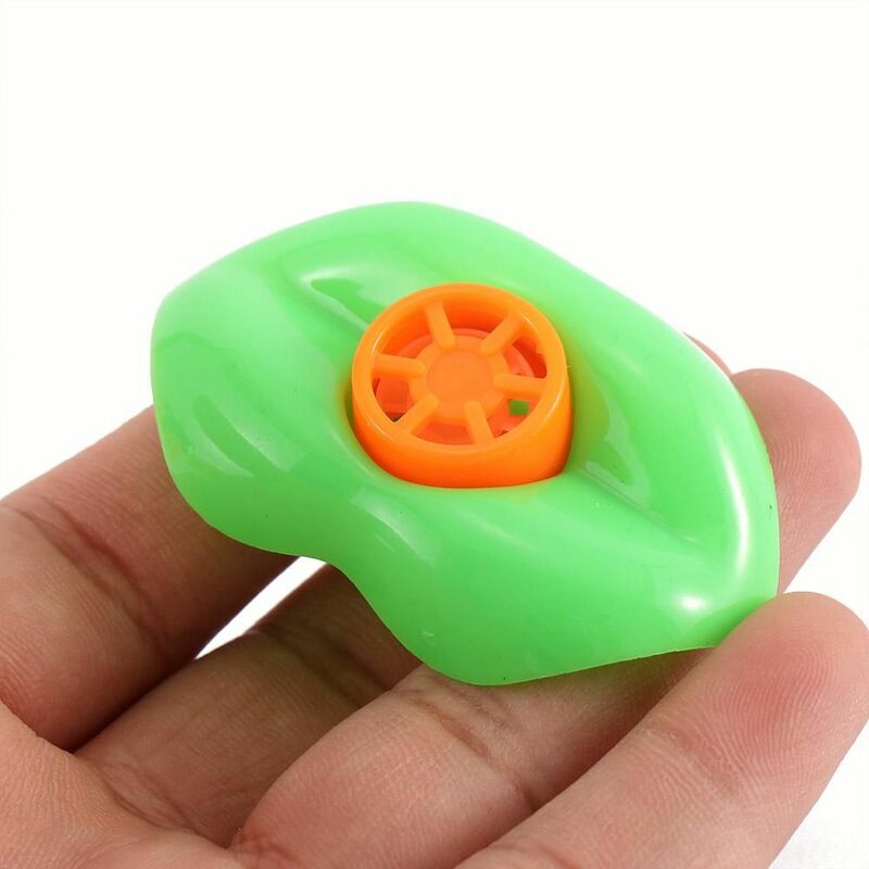 15Pcs divertente bocca di plastica a forma di labbro fischietti bomboniere per feste di compleanno produttori di rumore per bambini giocattoli per bambini regali Giveaway giocattoli