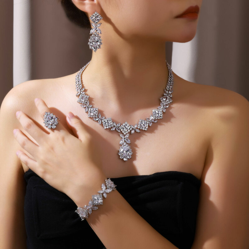Pomysłowe luksusowe 4 sztuk zestawy biżuterii dla nowożeńców Zirconia dla kobiet Party , Dubai Nigeria kryształowe zestawy biżuterii ślubnej 2022