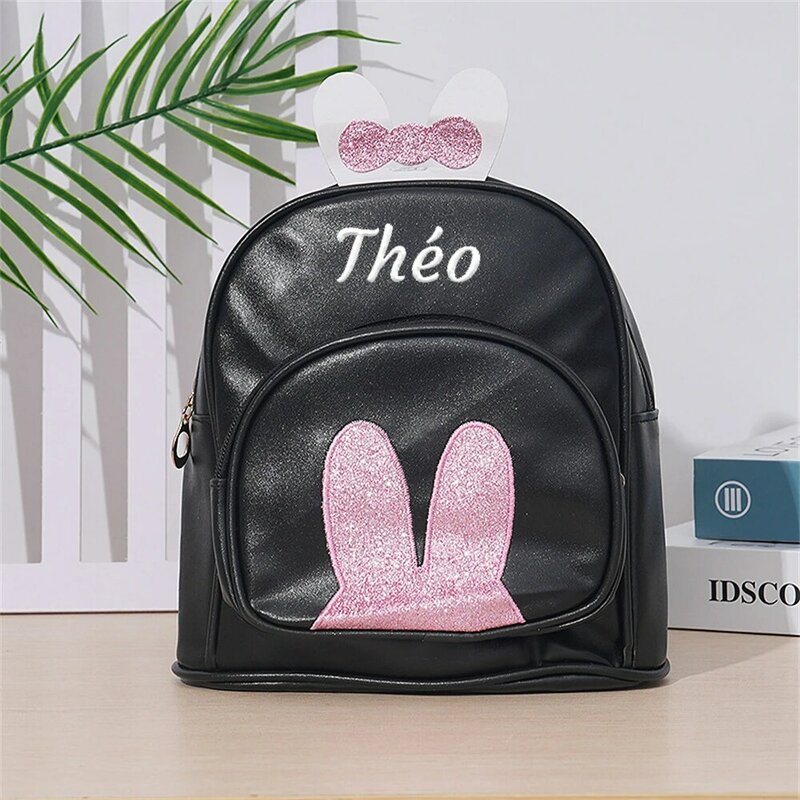 Cute Rabbit Soft PU Cartoon Backpack para meninas, orelha de coelho bordada, Princess Kindergarten Snackbags, Custom Name, New