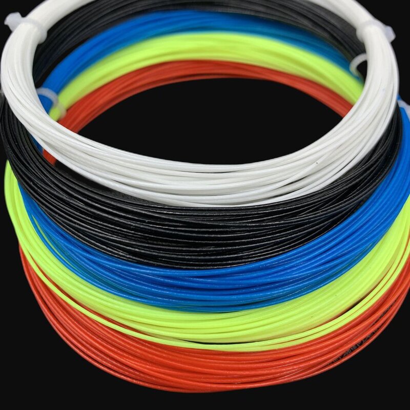 Odporny na pęknięcia rakieta do badmintona sznurek 0.7MM wysoka elastyczna kolorowa linia rakieta kolorowa elastyczność do treningu gry w badmintona sznurki