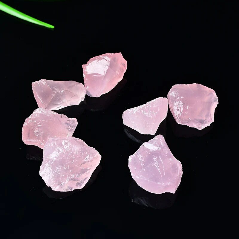 Ornamen akuarium mineral mentah kristal penyembuhan kasar, batu alam Quartz merah muda 100g untuk dekorasi rumah