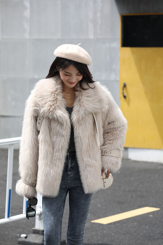 Утолщенная теплая куртка из лисьего меха 2024, зимнее пальто, женская Повседневная модная пушистая куртка из искусственного меха, уютная свободная меховая женская верхняя одежда