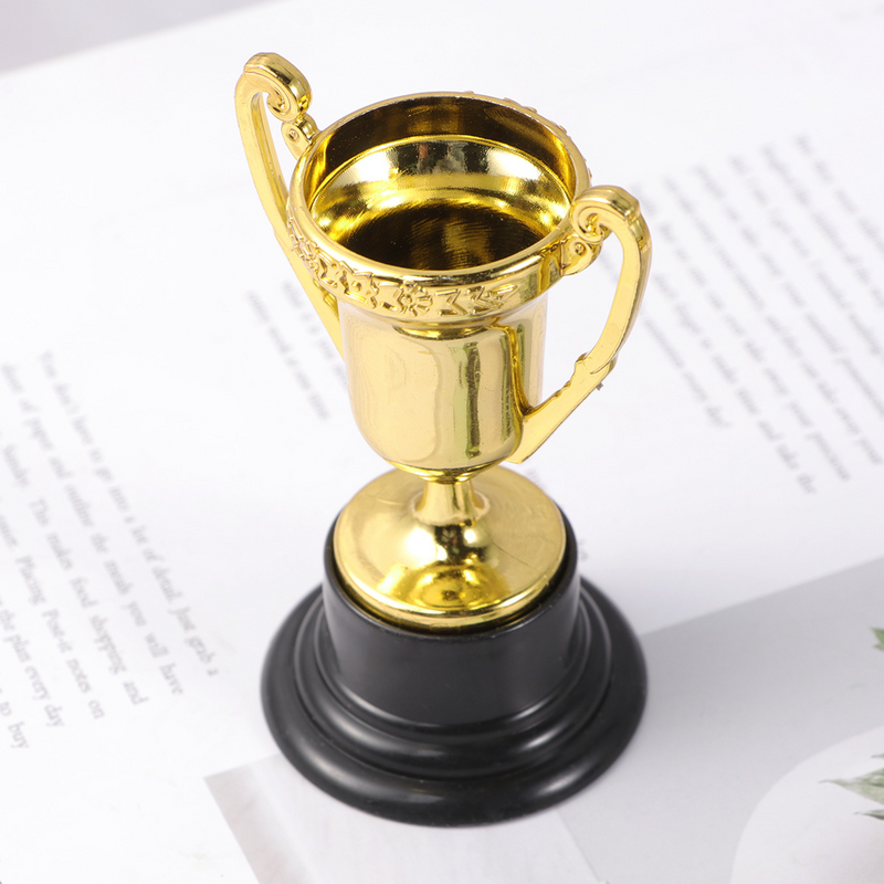 Plastic Mini Trophy Student Sports Award Trophy with Base Reward Competitions Children Toys for Game Kindergarten