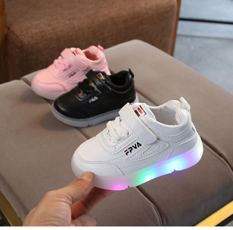 Chaussures de Tennis Classiques à Lumière LED pour Bébé Fille et Garçon, Baskets de Haute Qualité, Nouvelle Marque, 2024