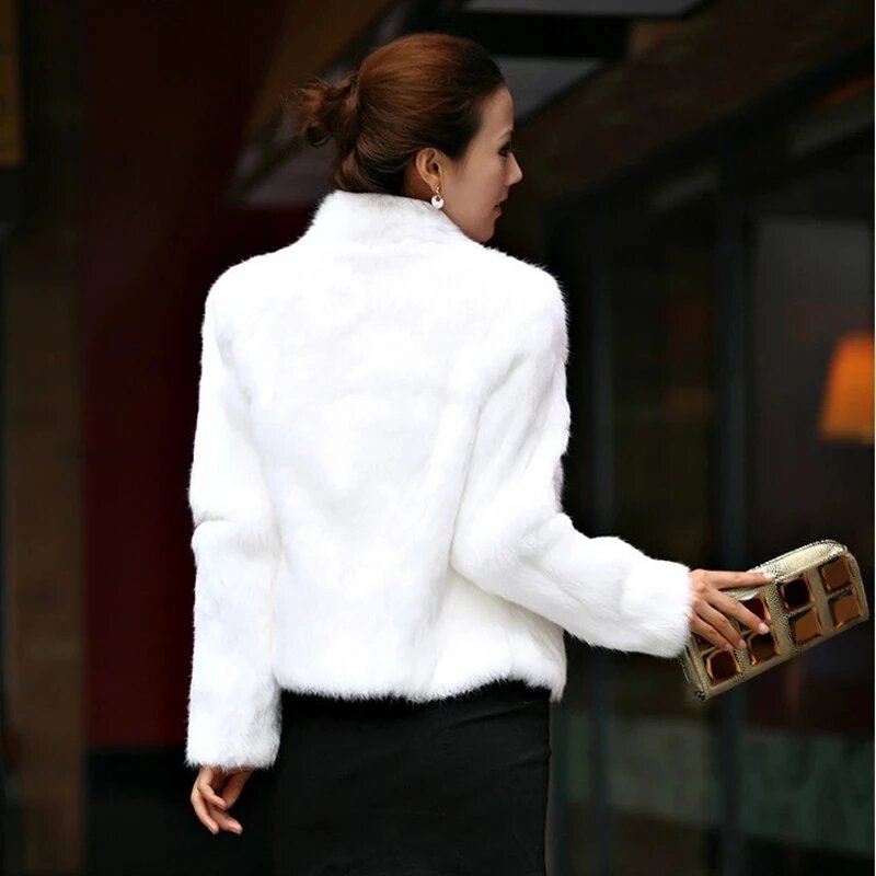 Новинка 2024, осенне-зимнее пальто из натурального кроличьего меха, женское модное пальто из искусственной кожи с воротником-стойкой