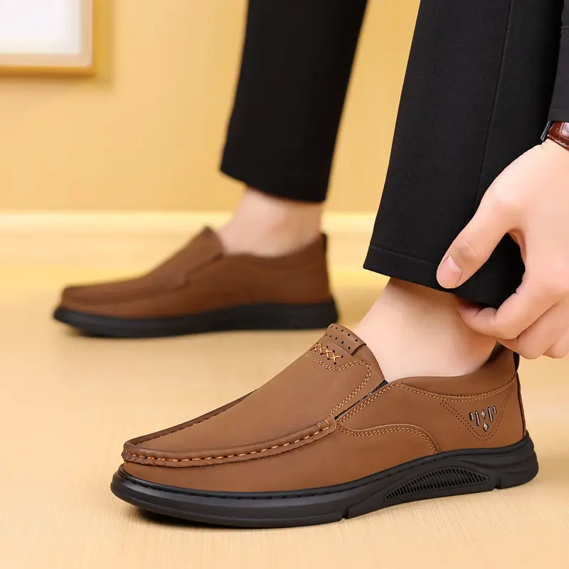 Zapatos informales de cuero para hombre, mocasines formales de marca, transpirables, sin cordones, Retro, talla grande 38-44