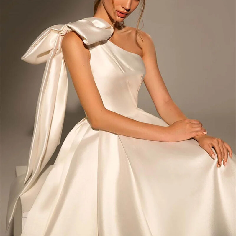 PERFEITO-Graciosa Strapless A-Line cetim vestidos de casamento, um ombro, sem mangas, até o chão, vestidos nupciais
