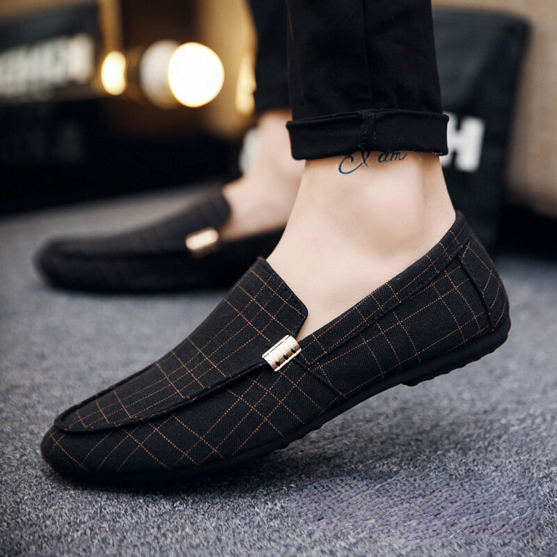 รองเท้าผู้ชายรองเท้าแฟชั่น Loafers Breathable รองเท้าผ้าใบ Slip-On รองเท้านุ่มสบายขับรถรองเท้าสีดำสีเทา