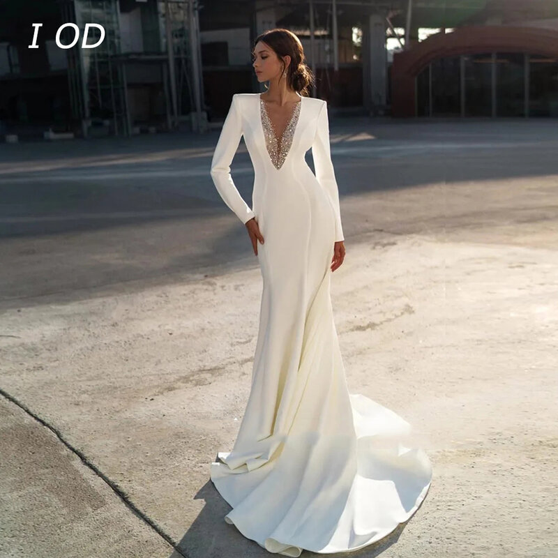 I OD dignified pearl sequin V-neck women's wedding dress long sleeved right angle shoulder mop floor wedding dress De Novia