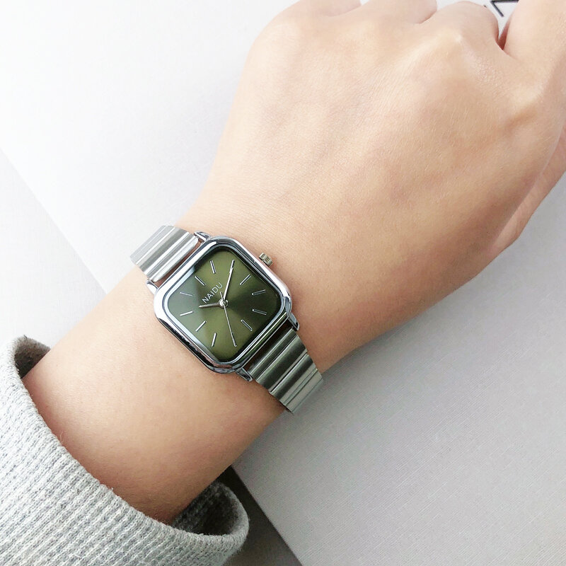 Jam tangan Quartz wanita, arloji kotak sederhana tali Stainless Steel kasual minimalis