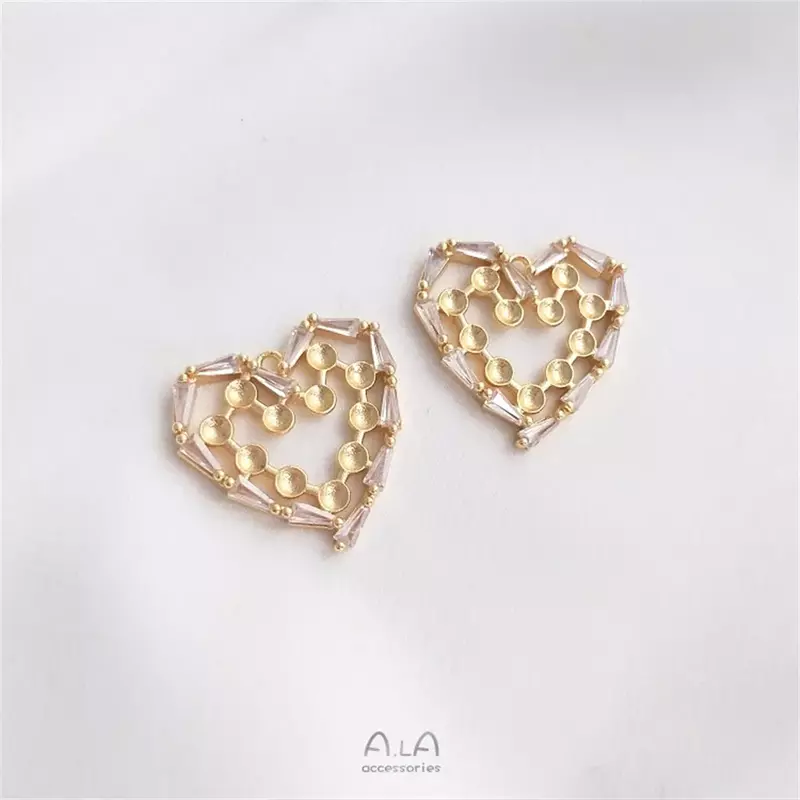 Accessori per perle placcato oro 14K T Square zircone Edge Peach Heart ciondolo con perline piccole ciondolo cuore fai da te C085