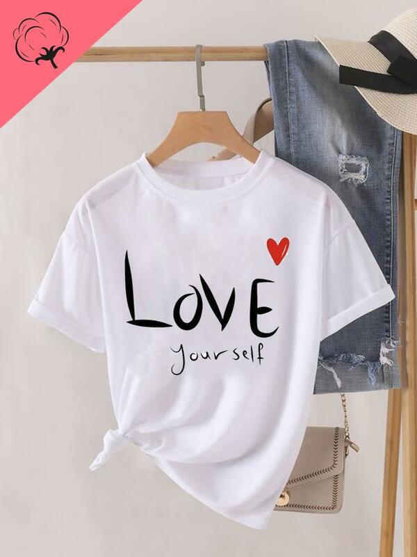 Camiseta de manga corta con estampado de patrón de amor para mujer, ropa informal de tendencia, divertida, elegante y bonita