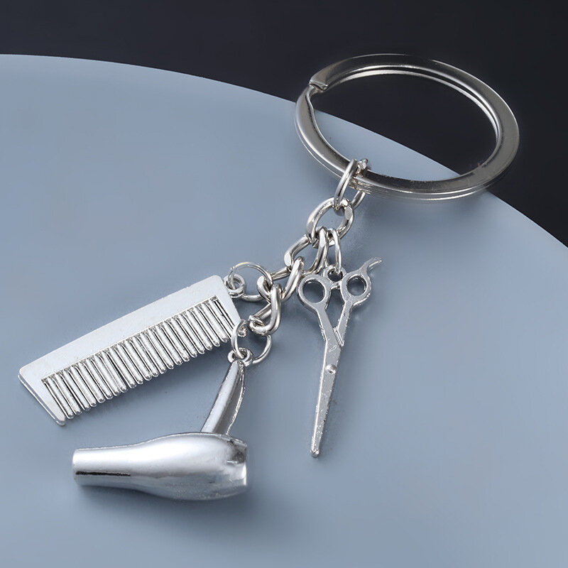Kreatywna klasyczna fryzjer brelok do kluczy z ozdobą niezbędna suszarka do włosów nożyczki grzebień ozdobne breloki fryzjerskie ozdoby na torebki na prezent