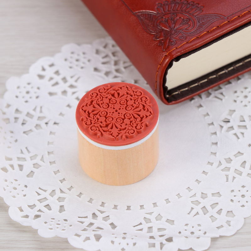 Circle Wooden Stamps Lace Pattern Seals Used for Christmas Gift Decoration Wooden Rubber Stamps ( -06)