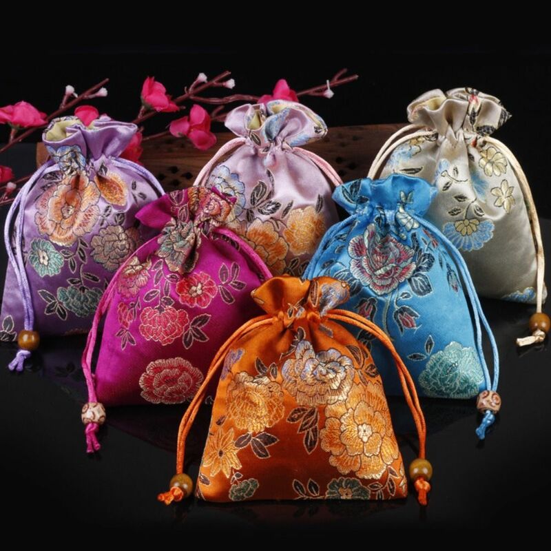 Bolso bordado de brocado de estilo chino, bolsita de flores, bolsas de tela, borla, colgante, cordón, bolsa de la suerte, suministros de favores de boda
