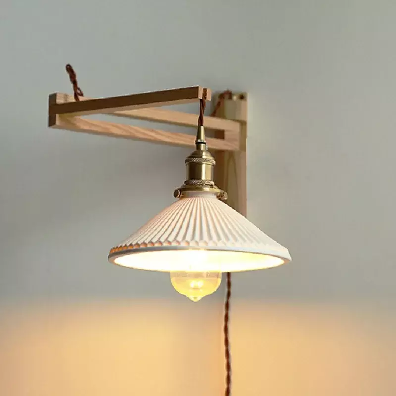 Выдвижной настенный светильник в стиле ретро