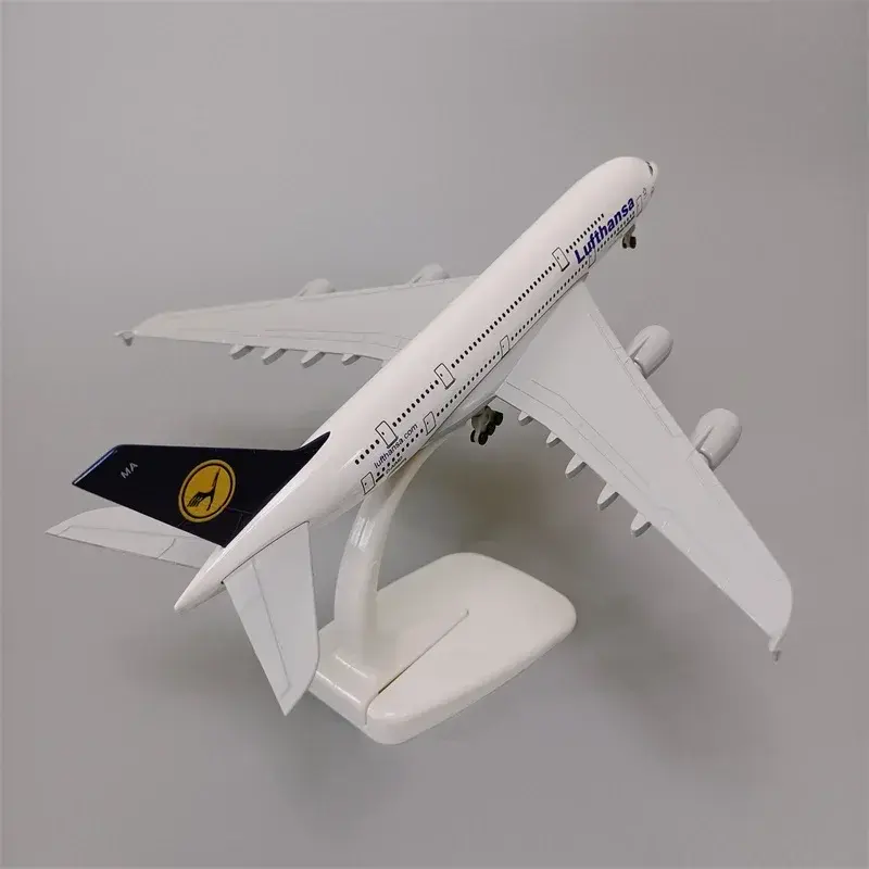 O modelo do avião do ar Lufthansa AIRBUS, liga o metal, modelo do avião do ar, 380 A380, avião das companhias aéreas, avião fundido do ar, 18x20cm