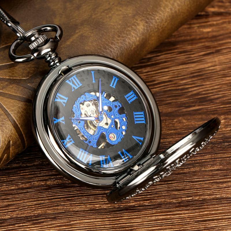 Orologio meccanico con ingranaggi antichi Hollow Blue secheleton Fashion Black Handwinding FOB Clock orologio con numero romano con catena a gancio da 38cm